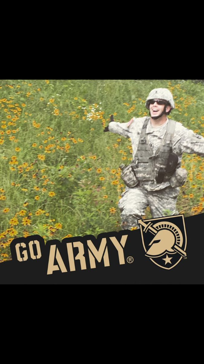 joel_p_reynolds's tweet photo. Go Army...cause you're a place for everyone! #GoArmy #BeatNavy #GoNationalGuard #BeatNavyNationalGuard https://t.co/eplTxtDEpO