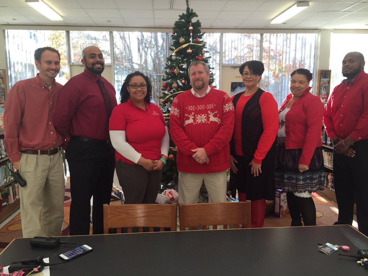 South View High School (@southviewtigers) on Twitter photo South View administrators supporting literacy and <a href="/CumberlandCoSch/">Cumberland County Schools</a> reading rocks by wearing red! South View administrators supporting literacy and <a href="/CumberlandCoSch/">Cumberland County Schools</a> reading rocks by wearing red!