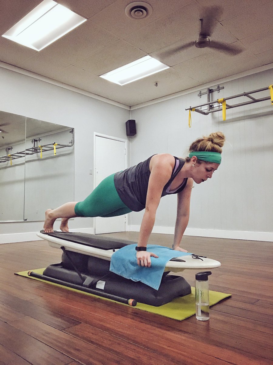 B A L A N C E  &amp;  S T R E N G T H 🙌

#teambeachfit #surfset #HIIT