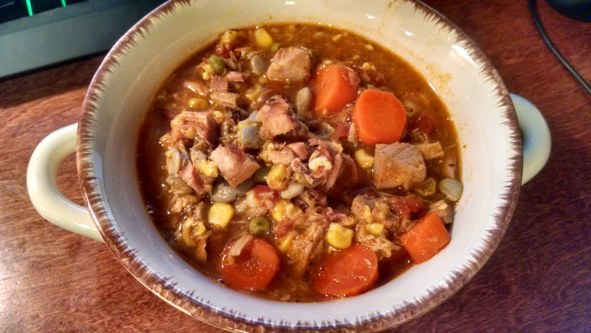 BookLoreJen's tweet photo. Stewing tonight (literally and literature fictionally) as @Hhiggs021 and I are recording the #redrising session for #bookclubknight in a https://t.co/WEDNHkYwjZ