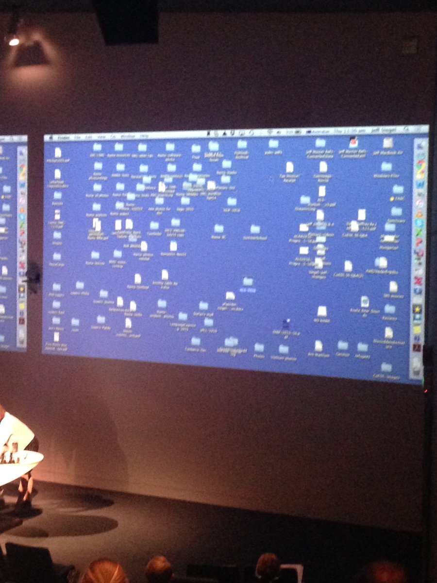 Xuanlinguist's tweet photo. #ALS2016  Audience totally impressed by Prof. Jeff Siegel's laptop desktop! https://t.co/Dte9sPbmPY