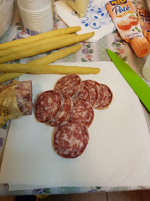 Si, siamo ancora al peer rope. Si, abbiam messo da parte le corde. Si, stiamo pensando ad Andrea Bernardi<a href="/tag/bdsm"class="tags"><span>#bdsm</span></a><a href="/tag/cleaning"class="tags"><span>#cleaning</span></a><a href="/tag/humiliation"class="tags"><span>#humiliation</span></a><a href="/tag/submissive"class="tags"><span>#submissive</span></a><a href="/tag/degradation"class="tags"><span>#degradation</span></a>