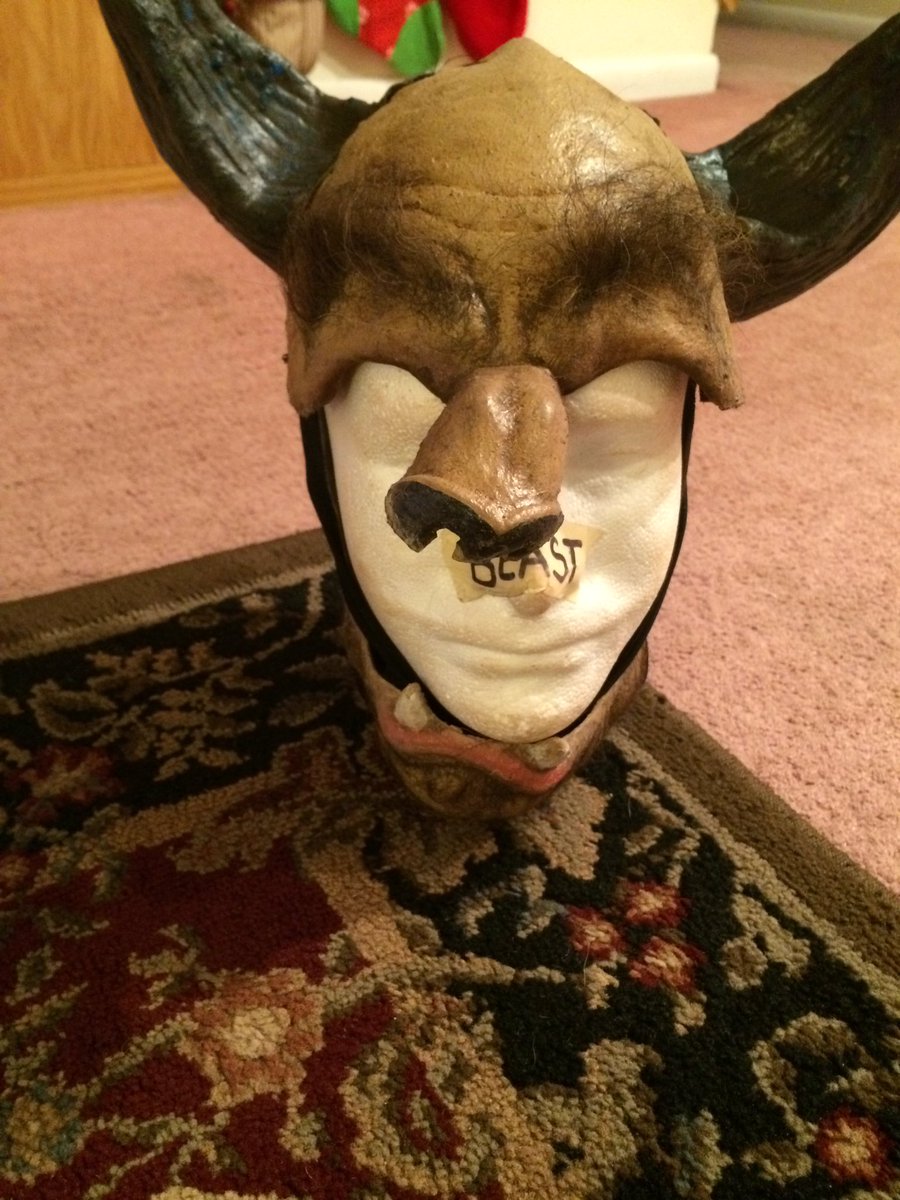 MissBDrama's tweet image. My #HairsprayLive companion #newbeard!