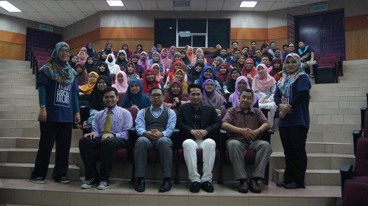 acis_mis's tweet photo. [Update]

Industrial Talk Programme Anjuran MIS Acis
Dwn Fakulti Sains Komputer &amp; Matematik
Tarikh :18/11/16
Peserta:Pelajar part 3&amp;4 Acis https://t.co/HcHaNt3FRt