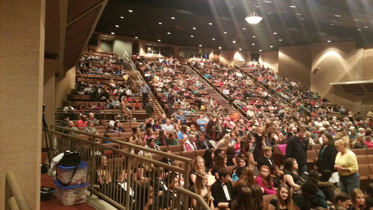 ECMS_Jackson's tweet photo. Great turnout for our Holiday concert. Thank you to parents and community for supporting the Arts. https://t.co/Fdtb4nt48V