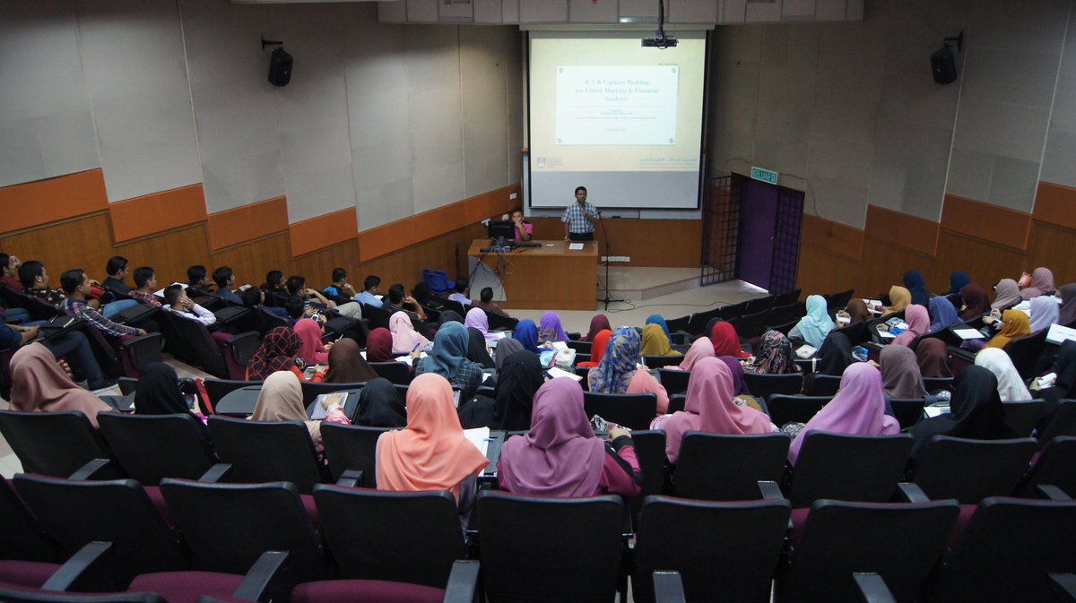acis_mis's tweet photo. [Update]

Industrial Talk Programme Anjuran MIS Acis
Dwn Fakulti Sains Komputer &amp; Matematik
Tarikh :18/11/16
Peserta:Pelajar part 3&amp;4 Acis https://t.co/AVOm2VC5P3