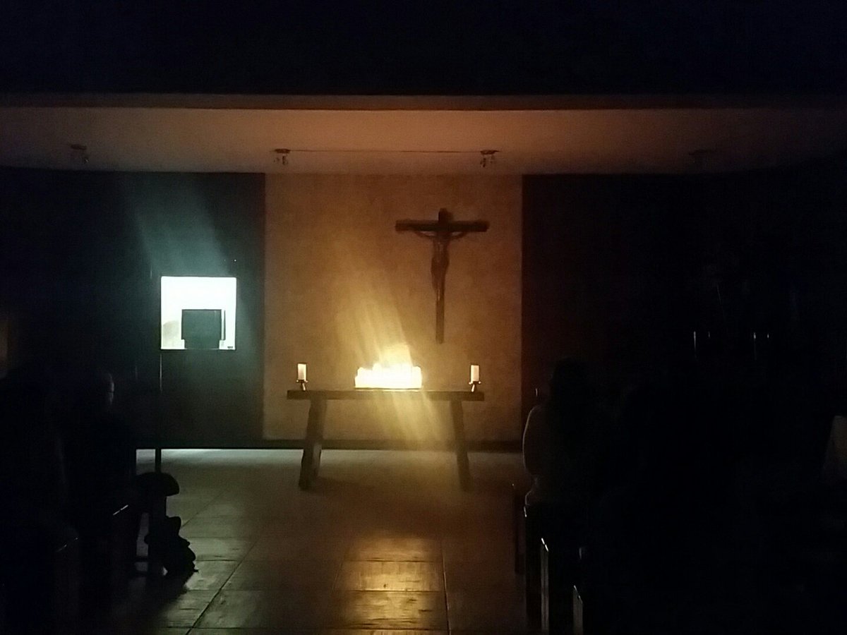 cvxperu's tweet photo. Sé mi luz, enciende mi noche 
#CVXPeru - #CVX - #NocheDeLasVelitas https://t.co/irD5bDY5cu