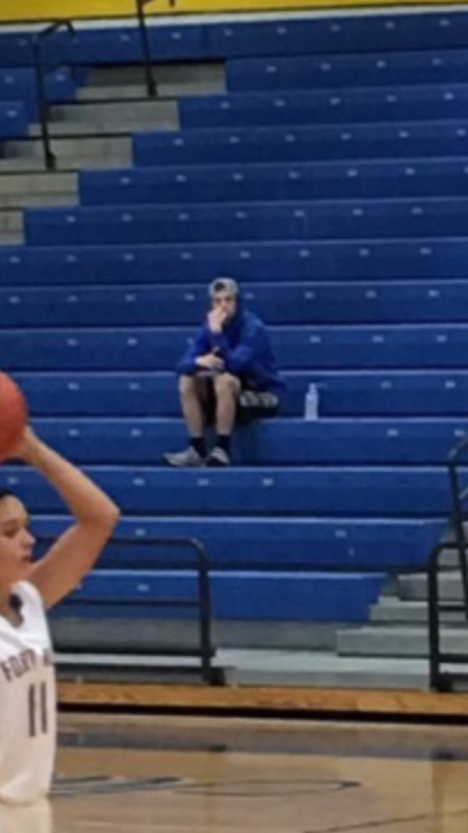 TotalPratt_move's tweet photo. Student section goals @preston_hartsoe https://t.co/gymDEXzErZ