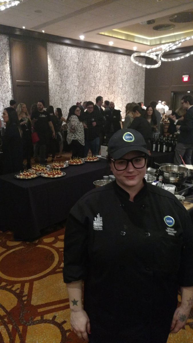 LMMCleveland's tweet photo. LMM culinary students are making industry connections. #RustBeltRisingStars  @Star_Chefs https://t.co/ynQVtE2kER