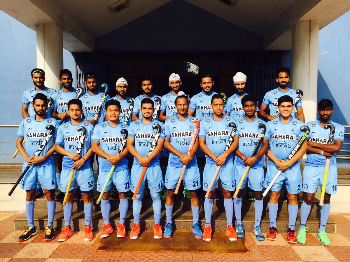 The stage is set. It's time u showed the world what ur made of ! We are with u :)
#juniorworldcup#hockeyindia
