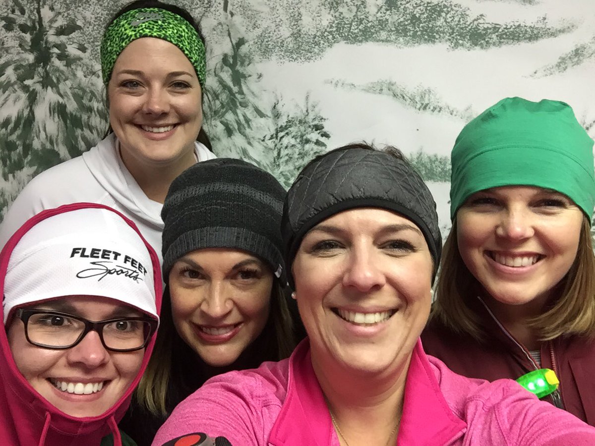 linzraye81's tweet photo. @WoodlandAcresBC Thanks for letting us make a warm up pit stop tonight during our run! You were all so nice! https://t.co/7xrAmzSMZl
