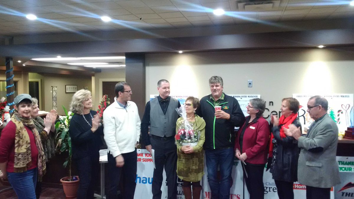 Emcee <a href="/kevingemmell/">Kevin Gemmell</a> offers words of thanks to our hard-working <a href="/rotaryparade/">Rotary C'mas Parade</a> committee. Thanks #Rotary!