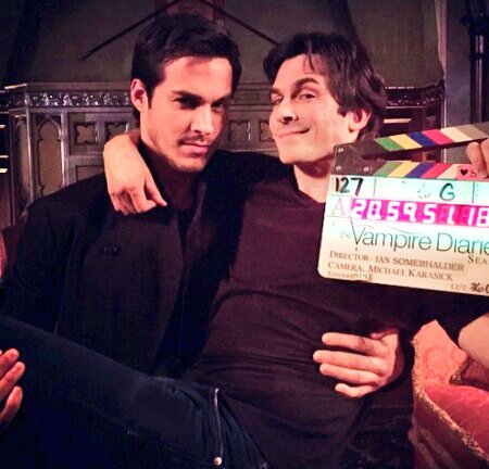CWoodFans's tweet photo. Hoje é o aniversário de Ian Somerhalder, que celebra os seus 38 aninhos 🎉
#HappyBirthdayIanSomerhalder https://t.co/lYjap7RMFb