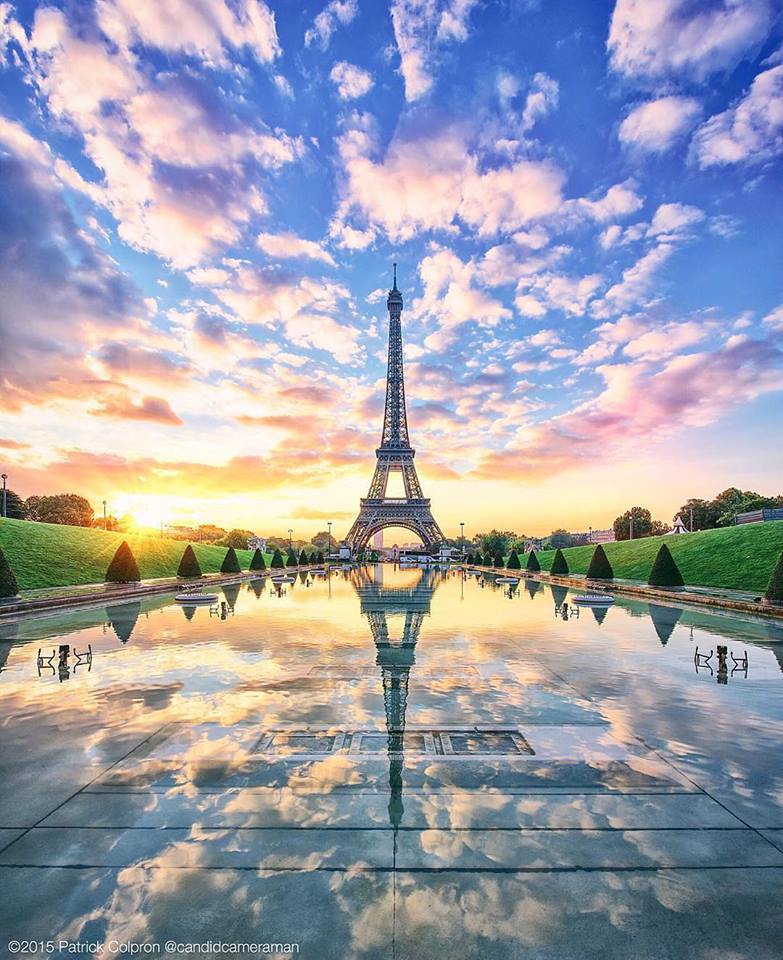 Amazingthingz2's tweet photo. #UltimateGlow of Effiel Tower Paris - #France 
Photo by: @CandidCameraman https://t.co/1PkttgP6pc