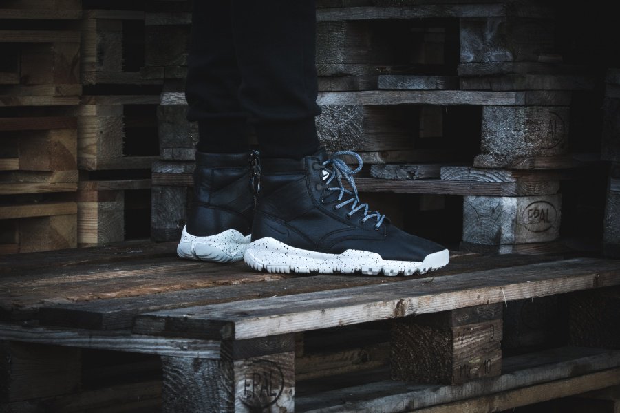 nike sfb bomber