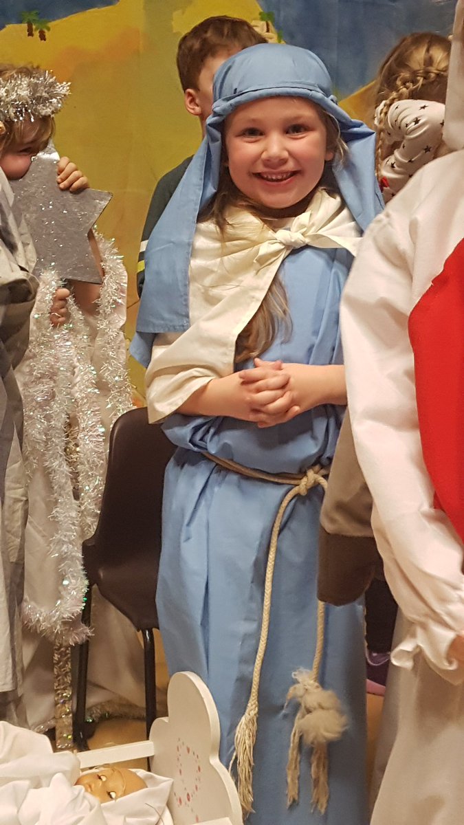 Anpathop's tweet image. The seeetest "Mary" ever 😍