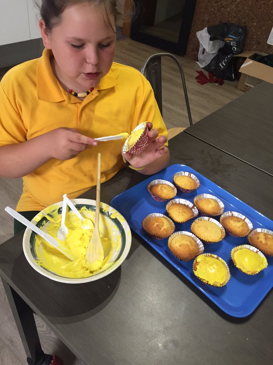 Paulina Alone tweet media