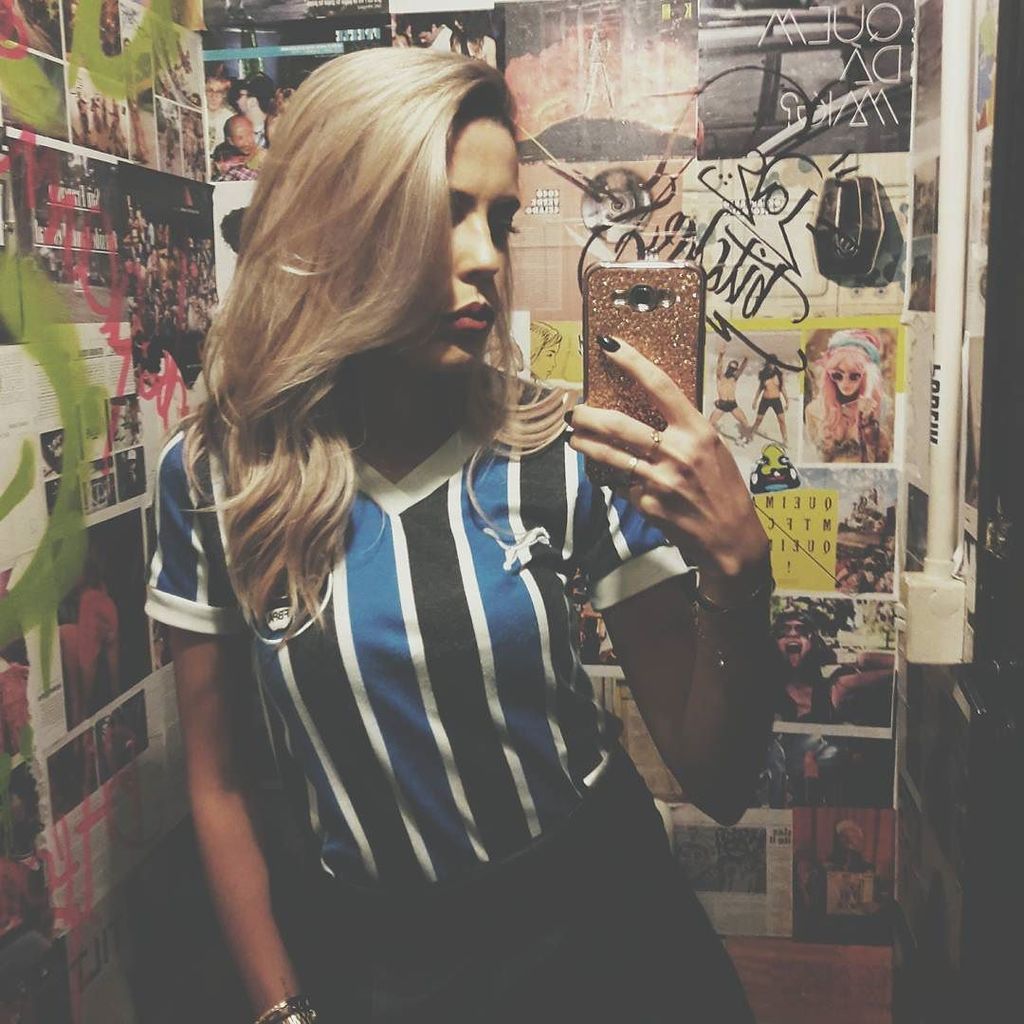 anajuliaqm's tweet photo. Blond ambition feat. VAMO TRICOLOR
#gremiocampeao #vamotricolor #voidgeneralstore https://t.co/UcIjAW636R https://t.co/xcUzn6qnLw