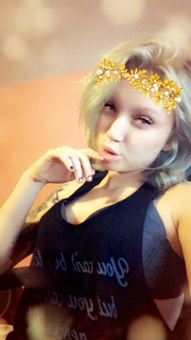 Looking at more houses tomorrow. Wish me luck :( running sales pinned for it! Hahah https://t.co/nD94Yqn4LO<a href="/tag/dakota"class="tags"><span>#dakota</span></a>