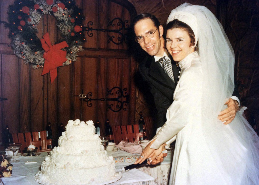 BogathEvents's tweet image. Love Stories: Karen &amp;amp; Paul bogathevents.com/2016/12/08/lov…