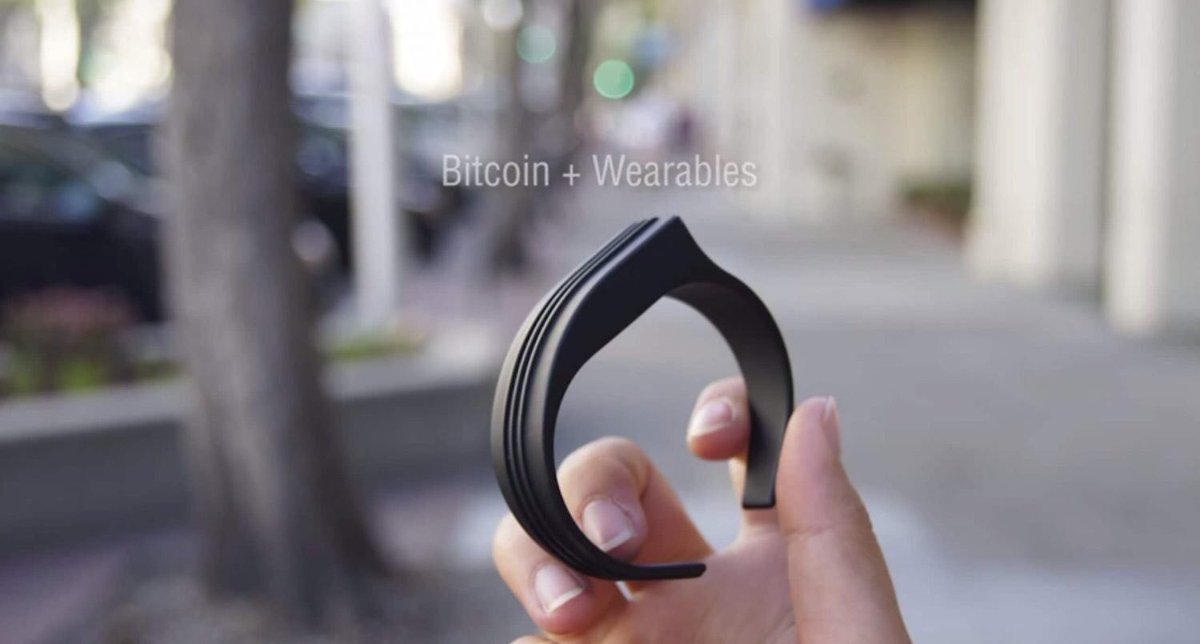 bitcoigner's tweet image. Is Blockchain Technology Set to Revolutionize the Fashion Industry? 10ng.co/Bchain #Blockchain #Wearables #GestureTech #IoT