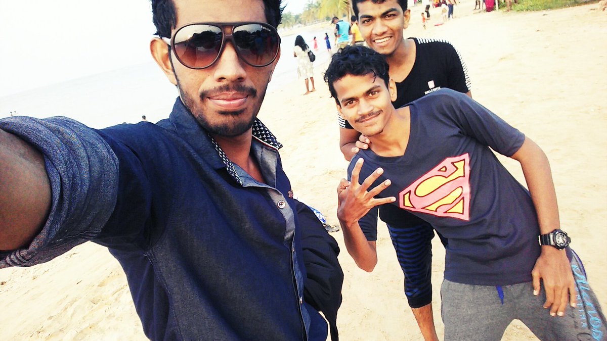 rameesum's tweet image. with buddies