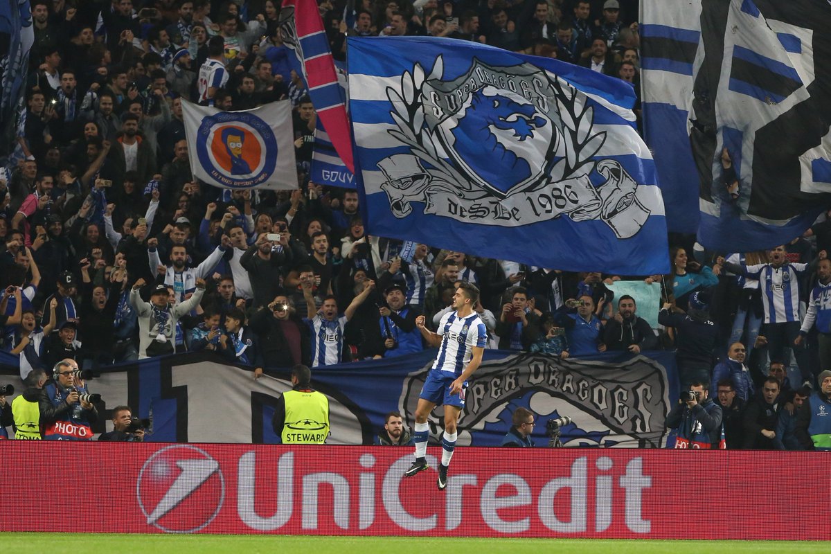 FCPorto's tweet photo. André Silva: "Que estas duas vitórias nos levem para mais vitórias."
Domingo, às 16h, CD Feirense-FC Porto
#FCPorto #UCL #FCPLCFC https://t.co/sWCc078t7q