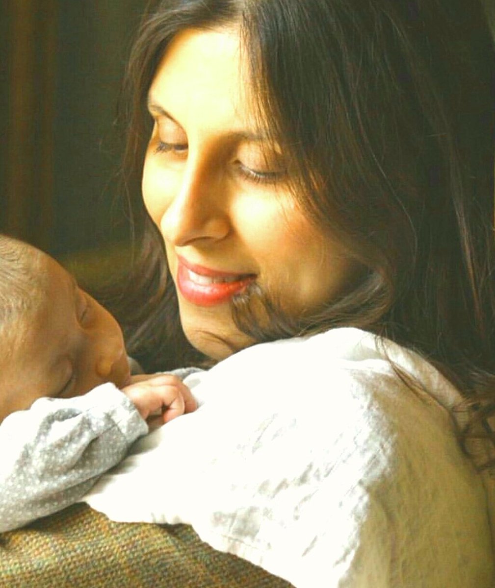 Amandalavan1's tweet photo. @Rouhani_ir #ThursdayThoughts If #FreeNazanin dies in #Iran being held hostage for a #UK debt. Her baby forever pays the price! @JZarif https://t.co/hKSU7EOaS5
