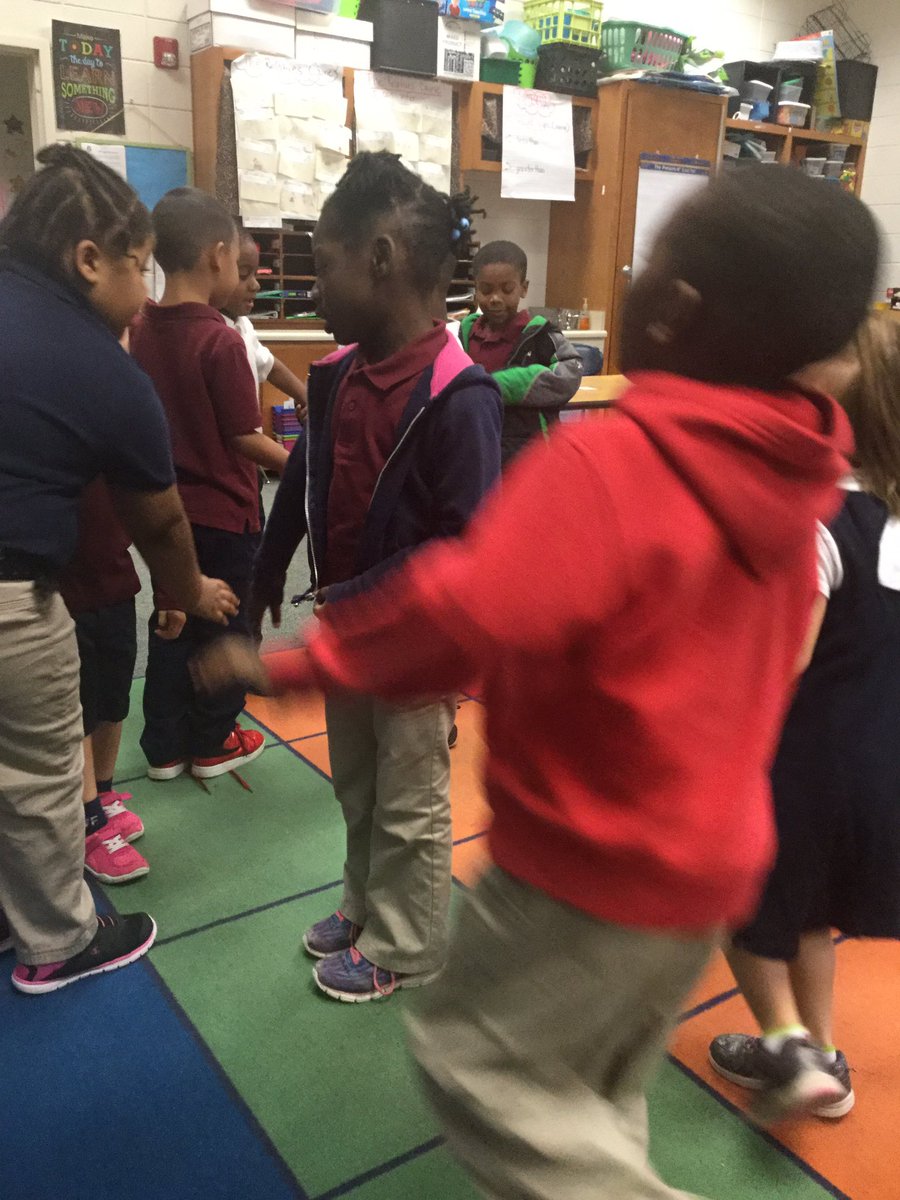 KashdownFLE's tweet photo. Getting our day started with friends!!!! @alawsonFLE @sukaratana_lcss @crocker_lcss https://t.co/W1NApiHYcY
