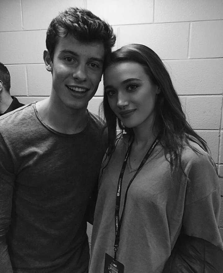 ShawnMendesSP's tweet image. Shawn en el backstage del #Q102JingleBall en Philly.
