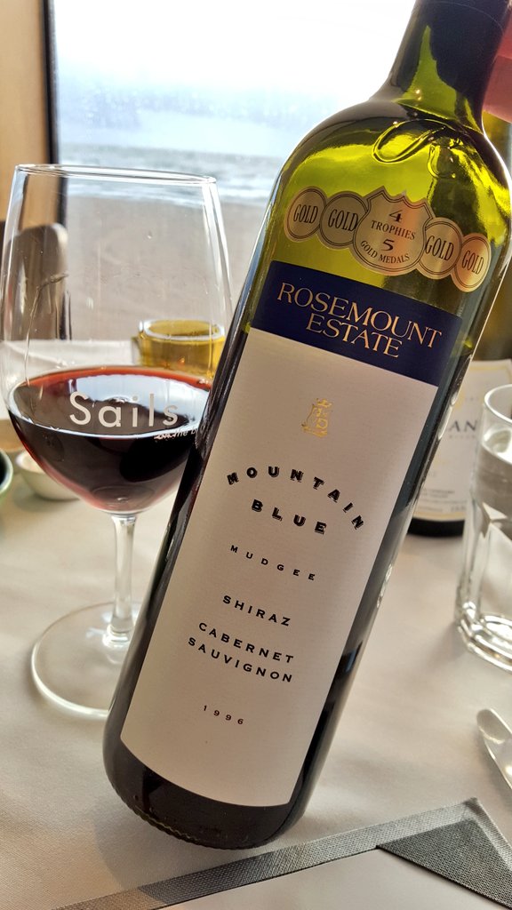 AustWineTasting's tweet photo. Rosemount Estate Mudgee Mountain Blue sShiraz Cabernet Sauvignon 1996 on AWTG @RosemountWines @YeatesWines @winewankers #wine 20 yrs Magic! https://t.co/bWMed61b1b