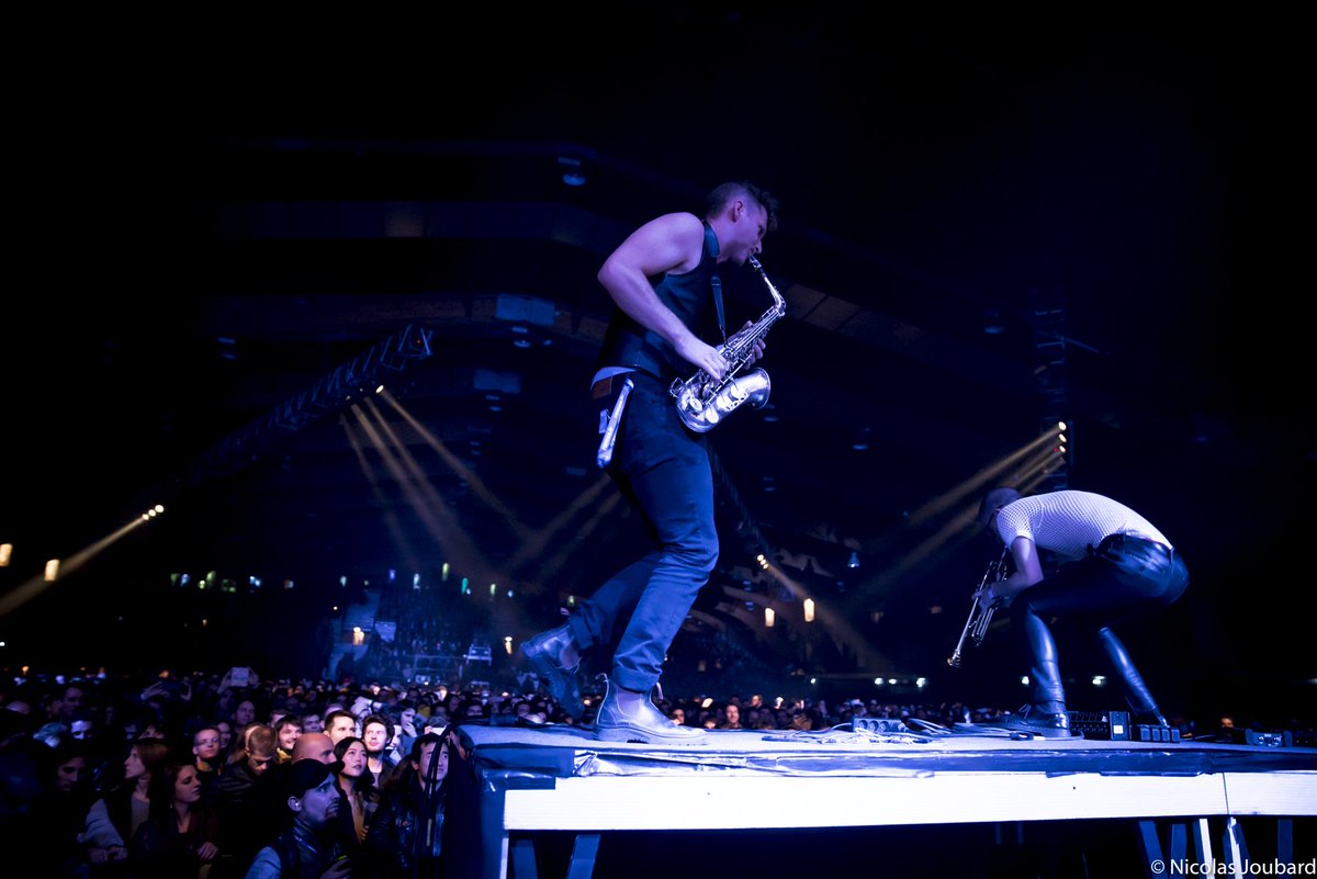 3 titres du live transcendant des australiens de #NoZu aux #TransMusicales.
A revivre en son 3D.
#Trans2016
hyperradio.radiofrance.fr/son-3d/transmu…