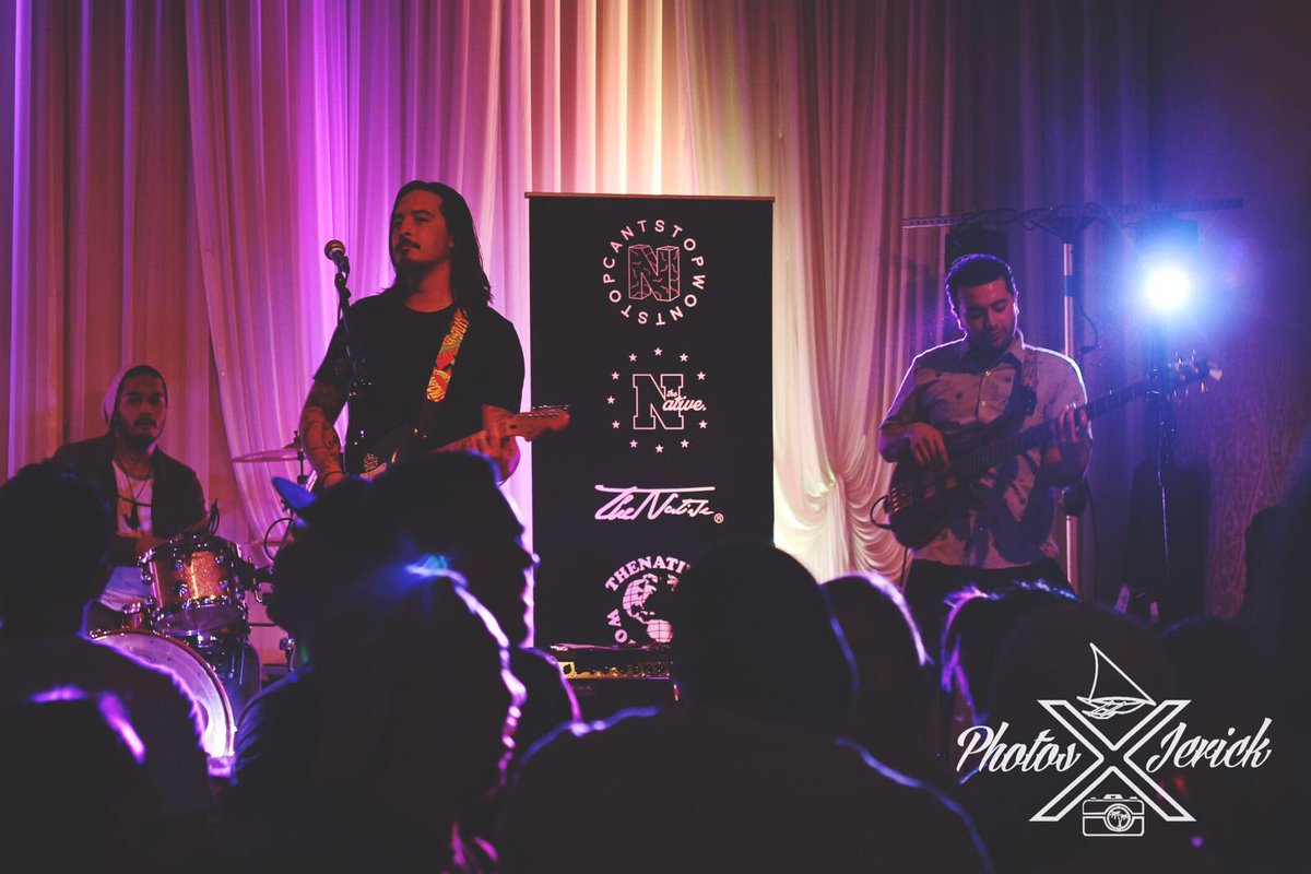 CSWSTHENATIVE's tweet photo. #TBT to THENIGHTSHOW2016. S/o @PhotosbyJerick 📸🙏🏼
#CANTSTOPWONTSTOP
#GUAMBASEDCREATIVES
#THENATIVEWORLDWIDE
#MORETHANABRAND
Fav/Retweet https://t.co/DgYZY7U8or