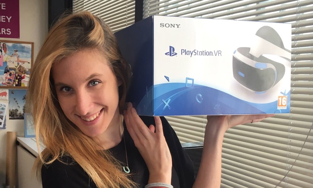 TheFairyDina's tweet photo. Merciiiiiii @cocacolafr 💙 #PlayStationVR #CCGA2016 https://t.co/HIoDKl6r8q