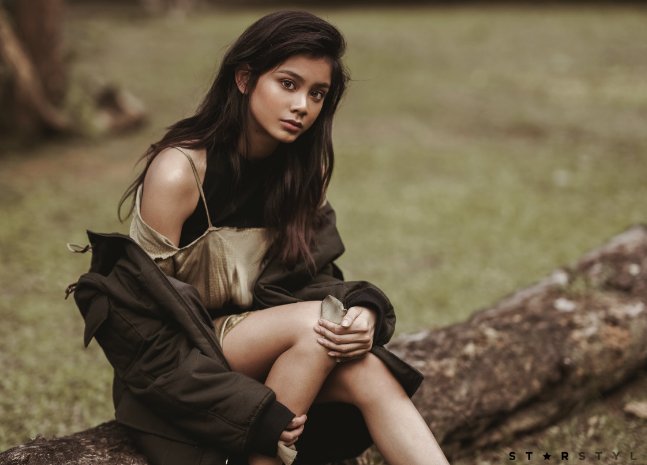 _ynaxxx's tweet photo. Pang International talaga aurahan. @ylona_garcia 😍💙 #just14
📷 StarStylePh https://t.co/naQg3nfsrj