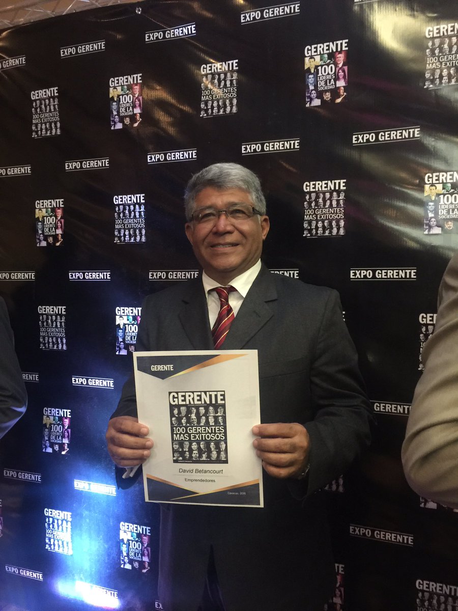 Estucoandino's tweet photo. #Felicitaciones a nuestro #Gerente de #Marketing por recibir el galardón como 100 #Gerentes exitosos #2016 en #Vzla https://t.co/qdcypAEMYO