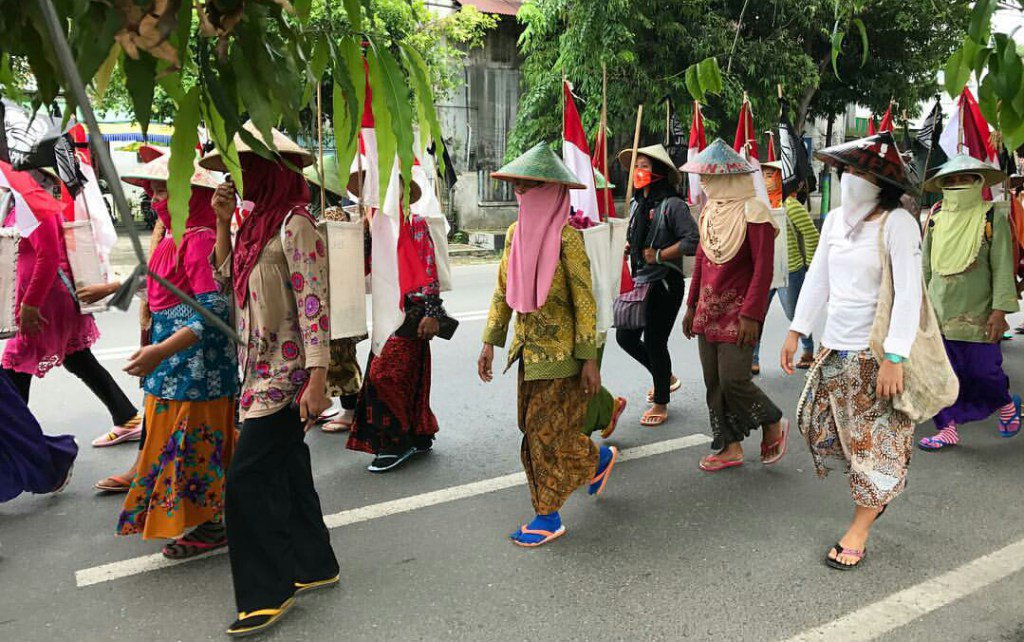 Mari dukung perjuangan kawan2 Kendeng untuk menyelamatkan masa depan generasi kita. <a href="/omahekendeng/">omahekendeng</a>
#PatuhiPutusanMA
#KendengKawalPutusanMA