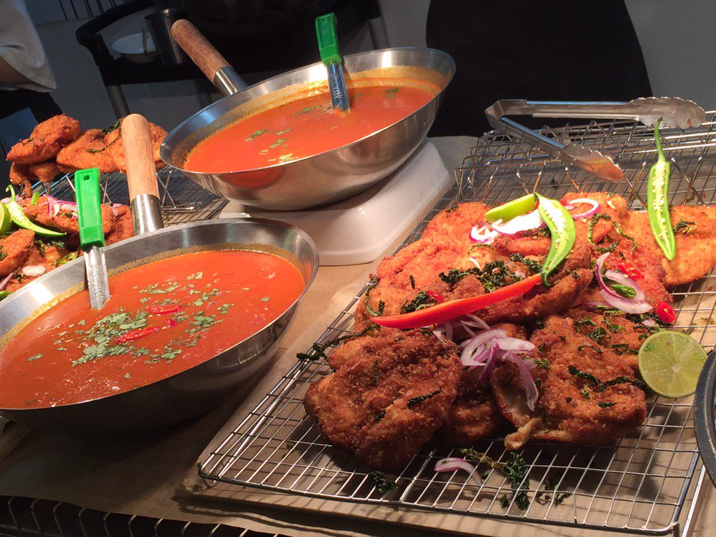 hardmancatering's tweet photo. It's curry Thursday!!! #katsu #pankochicken https://t.co/RMfbqJiz6N