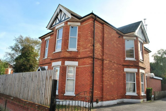 Churchfield2's tweet photo. Don't miss out! Freehold investment opportunity - Two ground floor apartments for £320,000! #forsale #investment #bournemouth https://t.co/XcdF76NgKQ