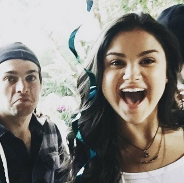 Actual representation of us as people @dyIsprxy