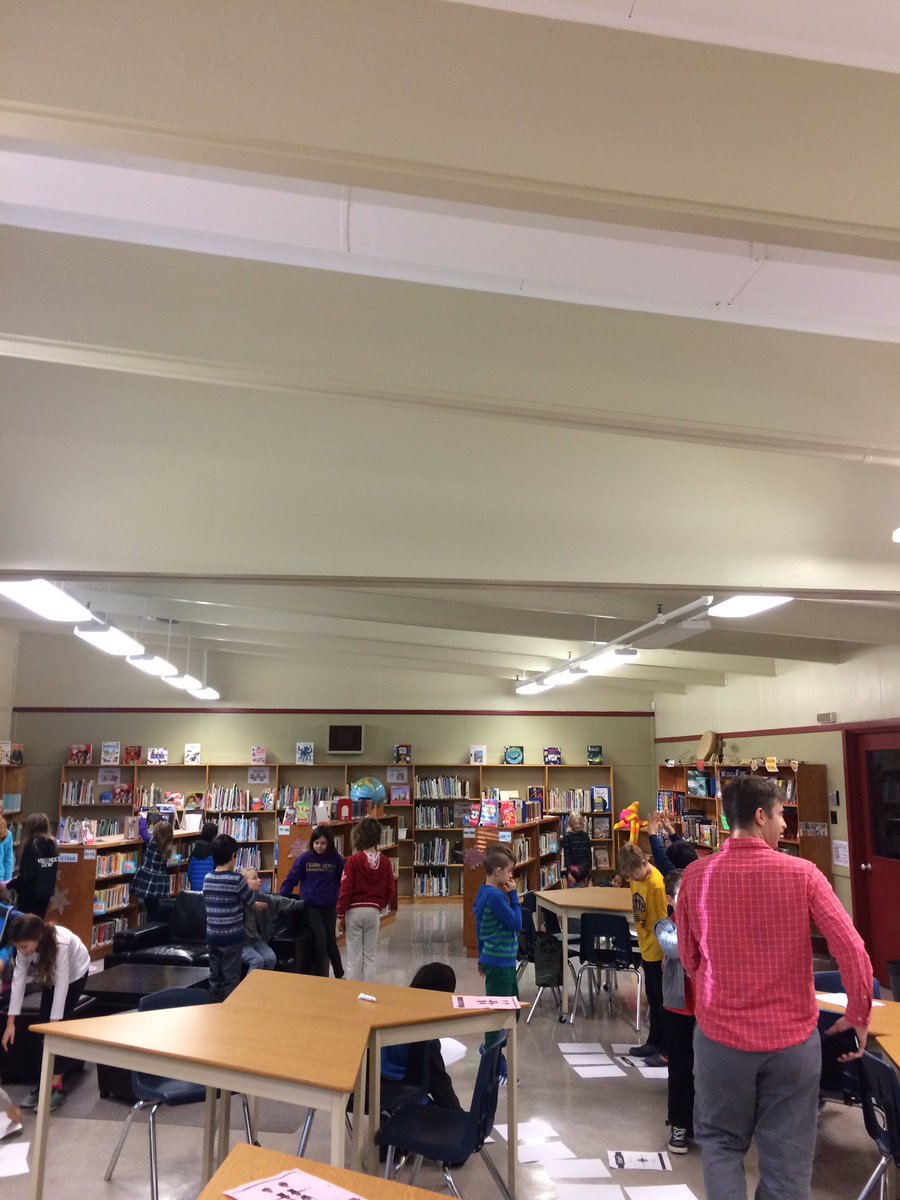 70 Frank Hobbs students coding activities. . Grade 4-5 students coaching Grades 2-3. <a href="/NMcilmoyle/">Nlc</a> #sd61learn