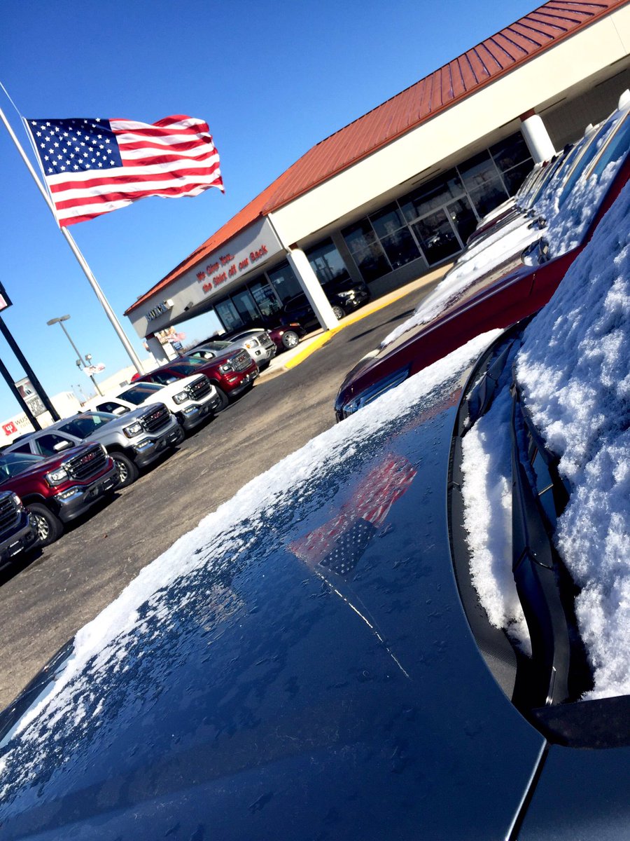RussellHedges2's tweet photo. Snow was nice while it lasted! @ThisIsGMC https://t.co/FqxRcfmDZP
