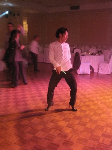 バンケットで踊り狂うスケーターは実在した ダンスバトルといえば高橋大輔vsミーシャ ジー ピンヒール履いてた Yoi Togetter バンケットで踊り狂うスケーターは実在した ダンスバトルといえば高橋大輔vsミーシャ ジー ピンヒール履いてた Yoi Togetter