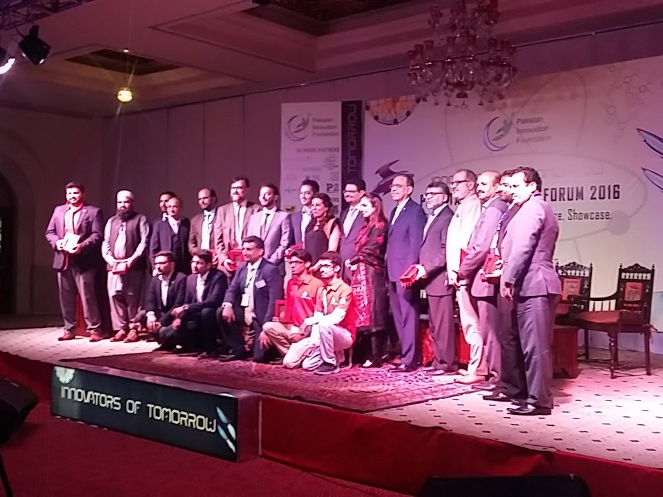 RehdpaDigital's tweet photo. A group photo of all the award winners. #InnovatorsofTomorrow https://t.co/QduQnSGQlC