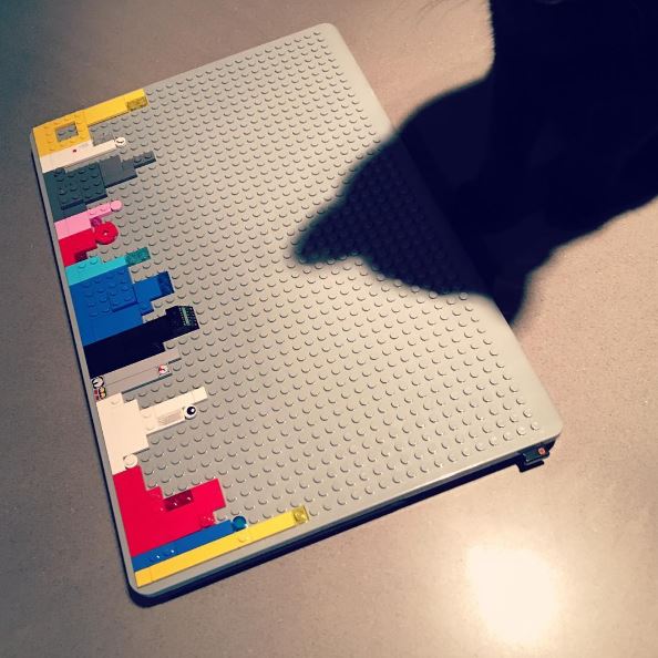 BrikBook's tweet photo. #brikbook #catzilla #brikbuild #legos #lego #macbook #pixelart Discover more at https://t.co/3MFKKBJg6n https://t.co/6CtSRKyYIY