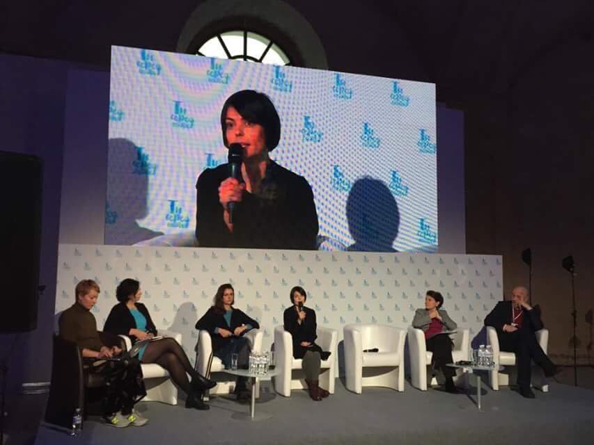 UNICEF_UA's tweet photo. Катя Тейлор на #way2peace: Суспільство не усвідомлює, що гуманітарна катастрофа існує #тисередсвоїх #яктебезвати #ukrainechildren https://t.co/9yddVLE8HM