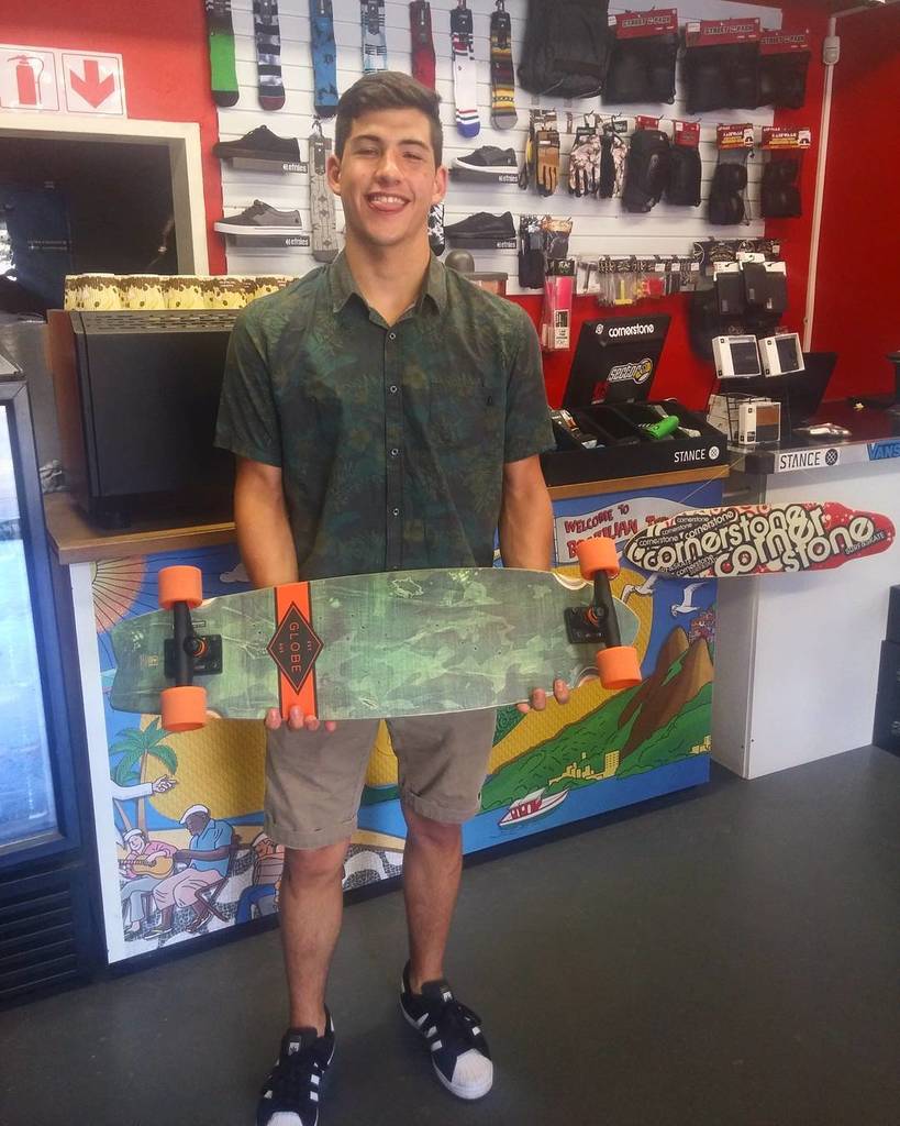 cs_skateshop's tweet photo. Super hyped that we sort the dude @bellassimo_stefano out with this 33" Camo @globebrand x… https://t.co/igUO5ZTxtU https://t.co/T3Vh2x2SqF
