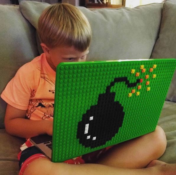 BrikBook's tweet photo. #brikbook #lego #green #brikbuild #pixelart #macbook #bomd Discover more at https://t.co/K7dPCD8rJ9 https://t.co/yox19VdxsQ