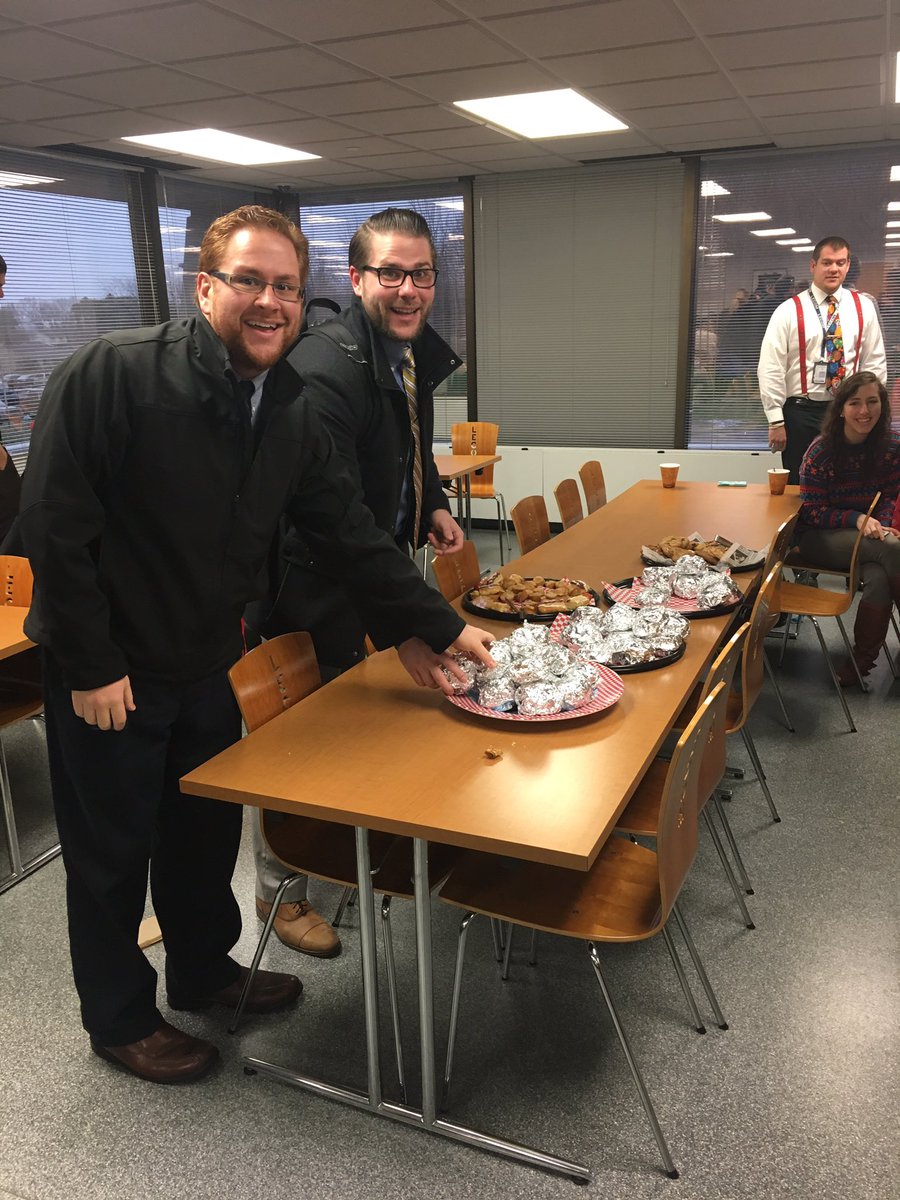 Who doesn't love free breakfast?! Thanks class of 2019 for the yummy treats and coffee! ☕️🍩