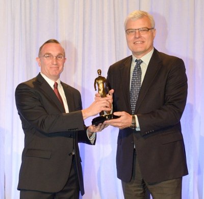 Proud to receive the Rabobank Emerging Leader in Innovation Award in NYC. prn.to/2hhOe5f